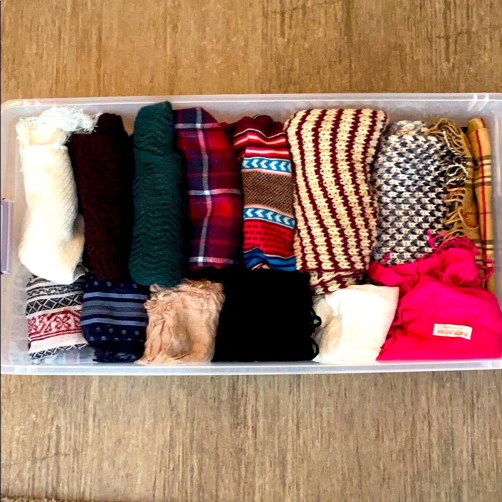 HUGE scarf bundle! Great deal!!